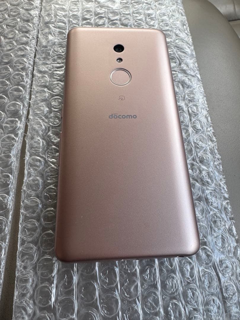 5000引きにしましたdocomo arrows F-41Aローズゴールド 2台