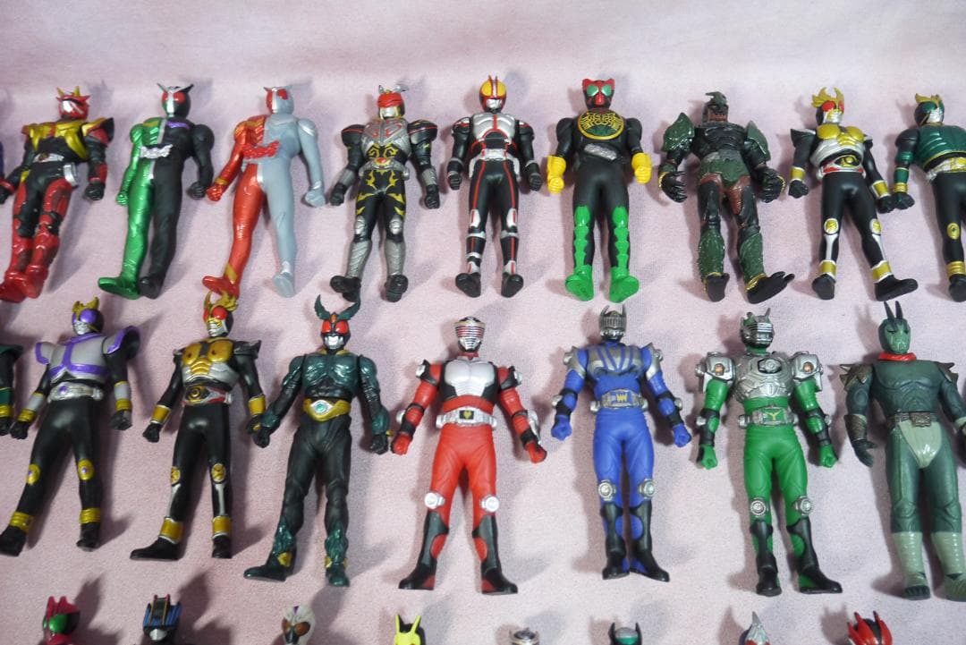 仮面ライダー　ミニソフビ　105体