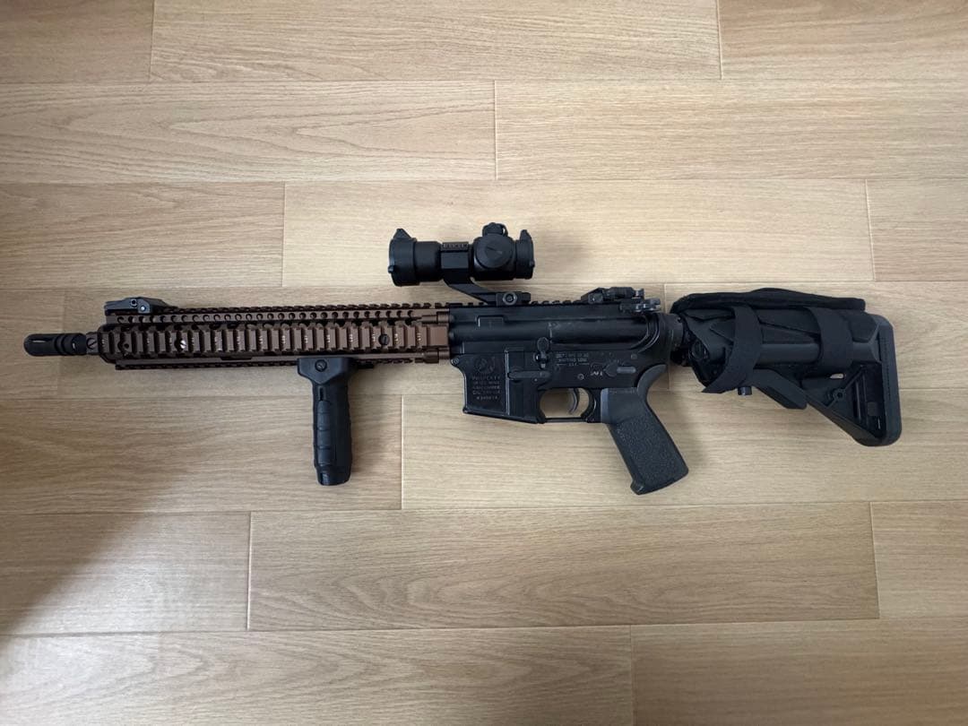 東京マルイ次世代電動ガン M4 SOPMOD カスタム
