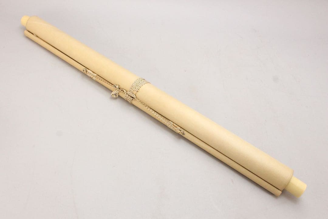 No5252 掛軸　加畑晃風　「嵐峡桜」　絹本着色　金銘　共箱　日本画　送料無料