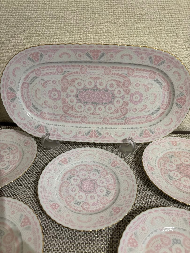 激カワ‼️新品　前畑陶器　ピンク花柄　大・中皿セット　有田焼　林九郎好きの方も