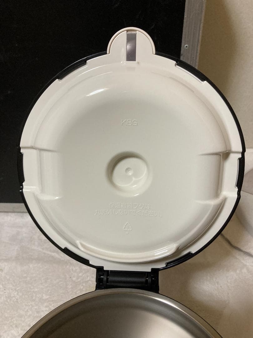 新品 サーモス真空保温調理器シャトルシェフ4.5L KBG-4500