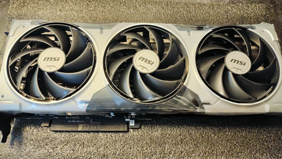 [新品同様] MSI GeForce RTX 5070 Ti 16GB
