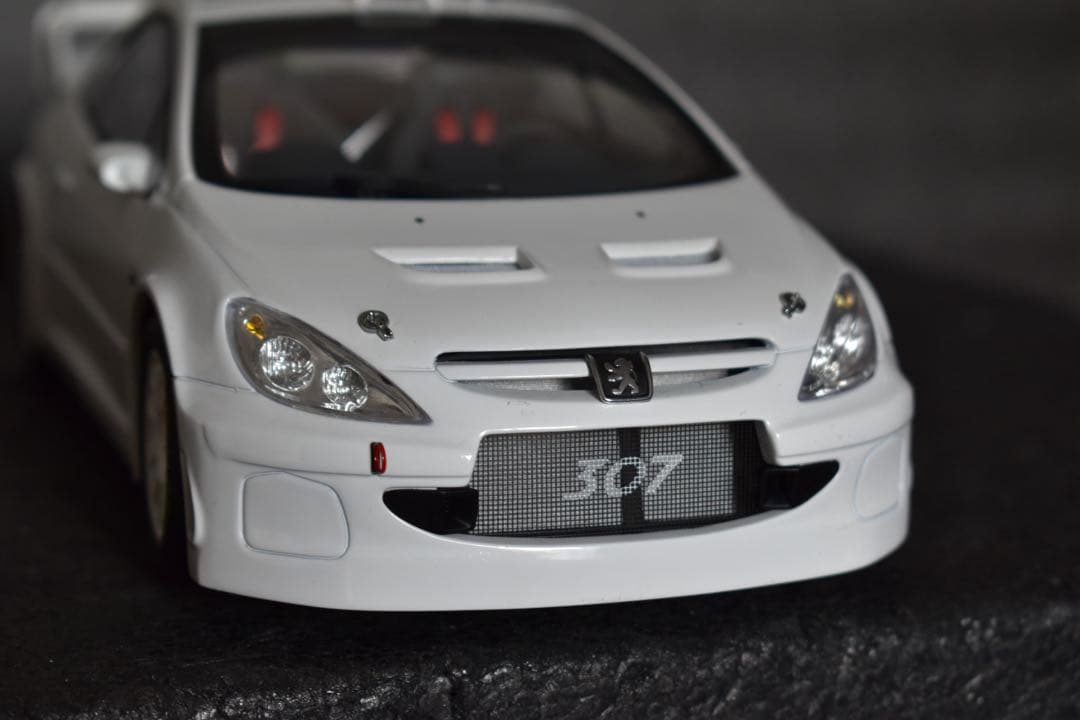 1/18 オートアート プジョー 307 WRC ホワイトプレーン