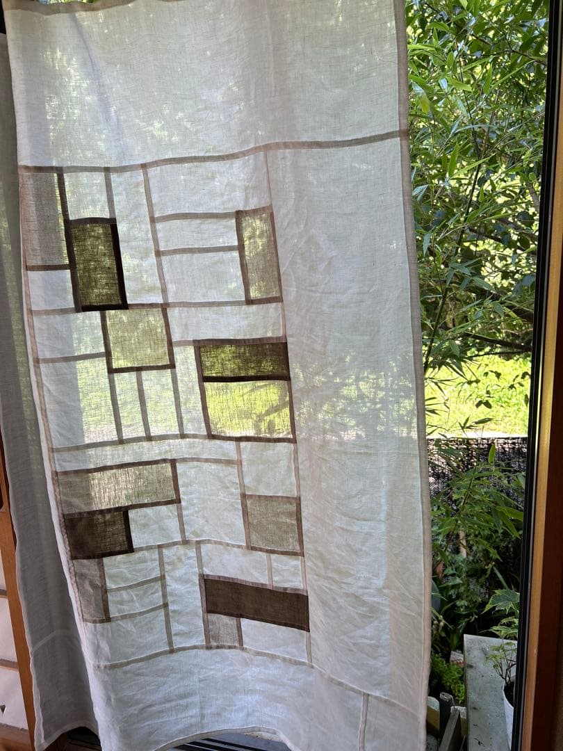 「オフと生成とモカ」麻ポジャギ