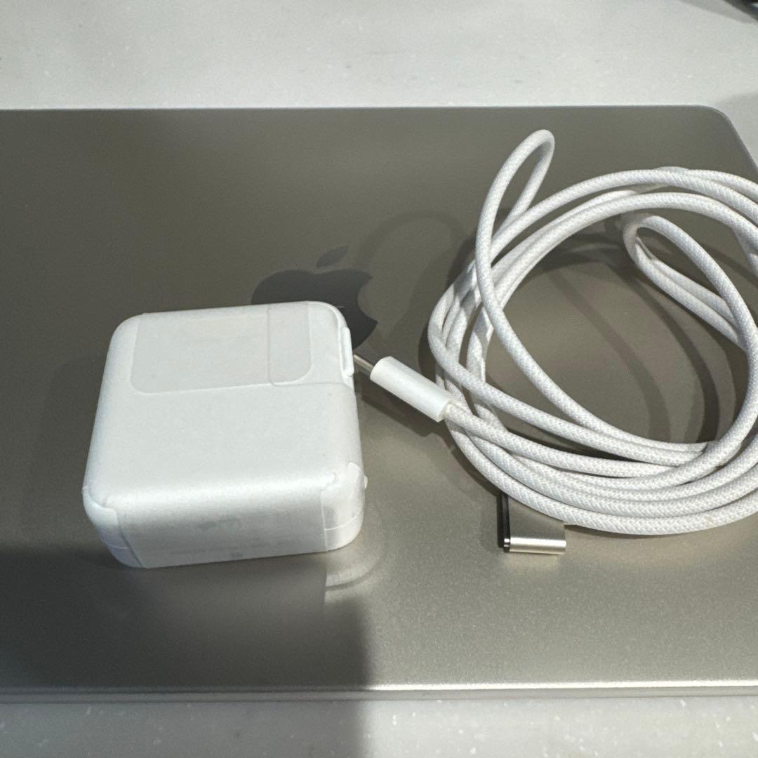 MacBook Air 13インチ M4 16GB 256GB 2025年モデル
