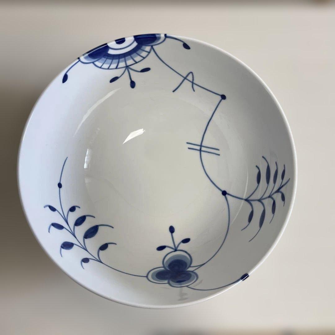 ロイヤルコペンハーゲン　ブルーフルーテッドメガボウル24センチ