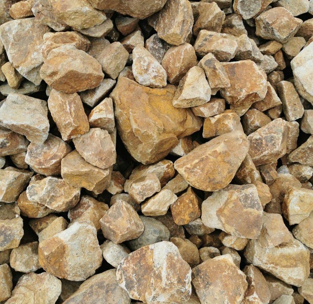 滋賀産　甲賀石　1.000キロ　庭石　石 石材　割栗石　庭　坪庭　ガーデニング