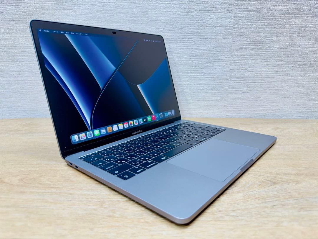 MacBook Pro【OS2022年／SSD 512GB／ ほぼ新品バッテリー