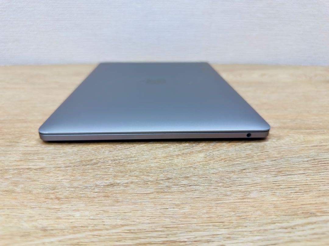 MacBook Pro【OS2022年／SSD 512GB／ ほぼ新品バッテリー
