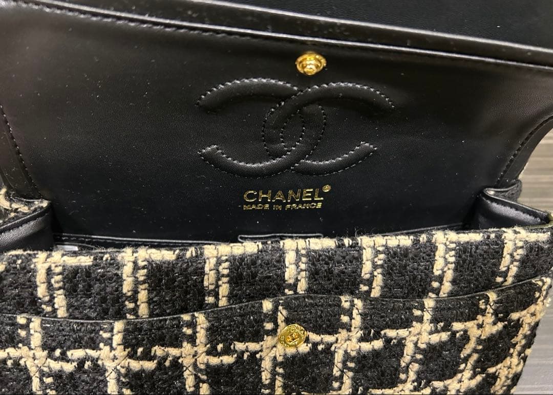 CHANEL ノベルティ ツイードバッグ 黒・ベージュ