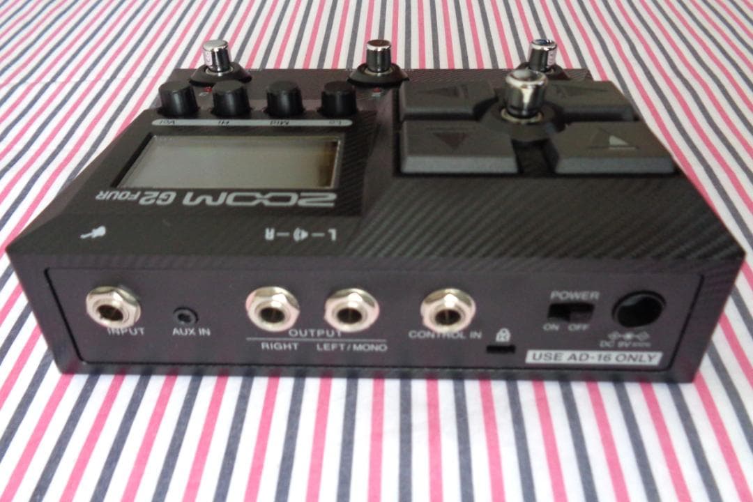ZOOM G2 FOUR　マルチエフェクター　美品！　ギターエフェクター