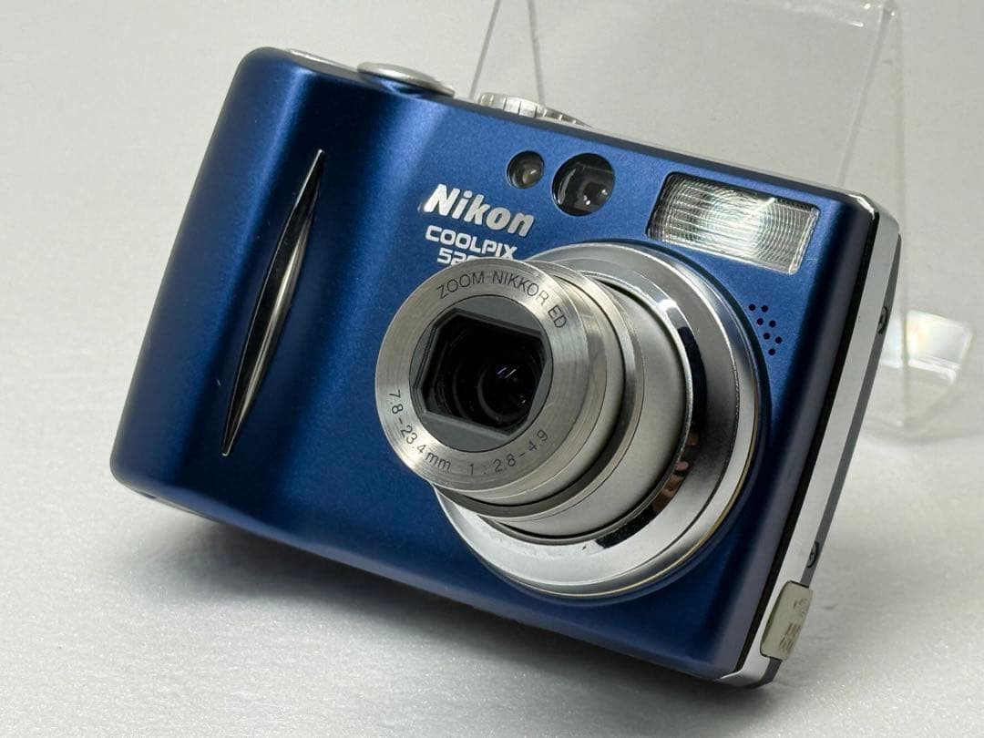 Nikon COOLPIX E5200 ブルー 動作確認済 コンパクトデジカメ