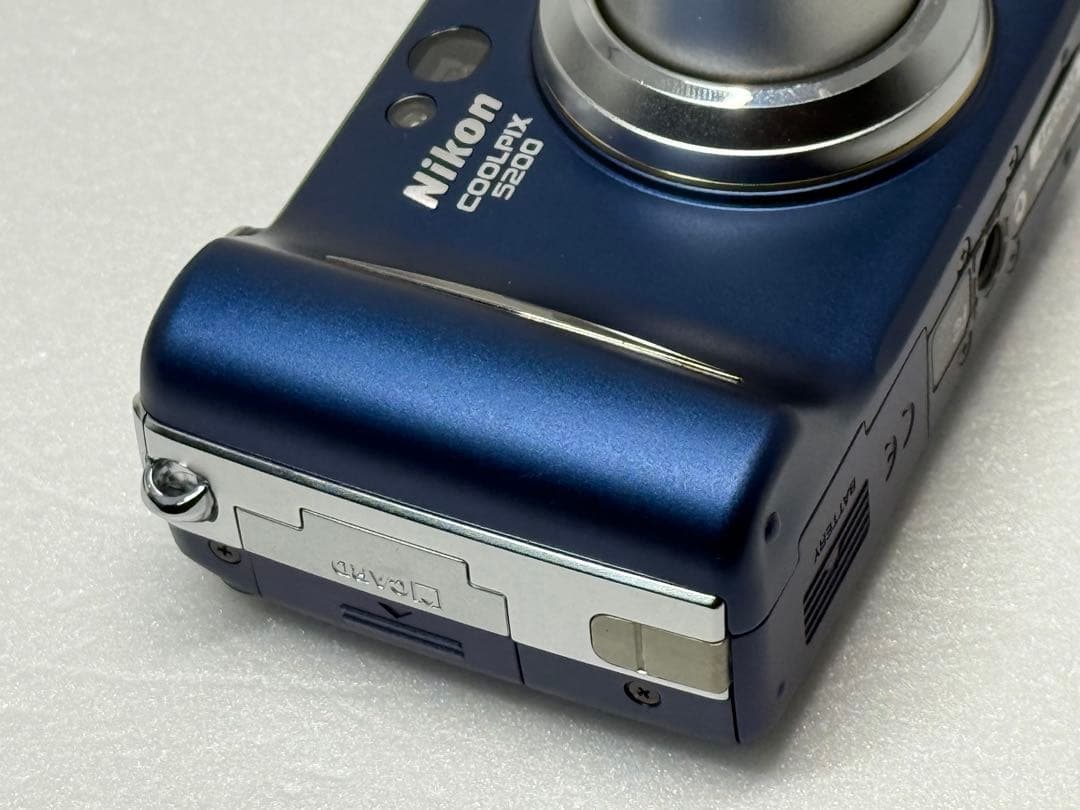 Nikon COOLPIX E5200 ブルー 動作確認済 コンパクトデジカメ