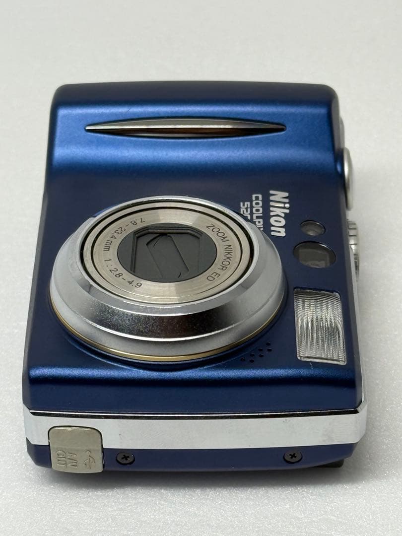 Nikon COOLPIX E5200 ブルー 動作確認済 コンパクトデジカメ