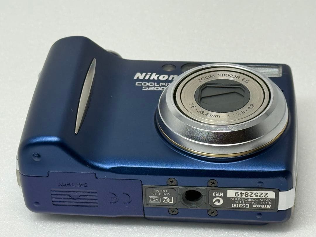 Nikon COOLPIX E5200 ブルー 動作確認済 コンパクトデジカメ