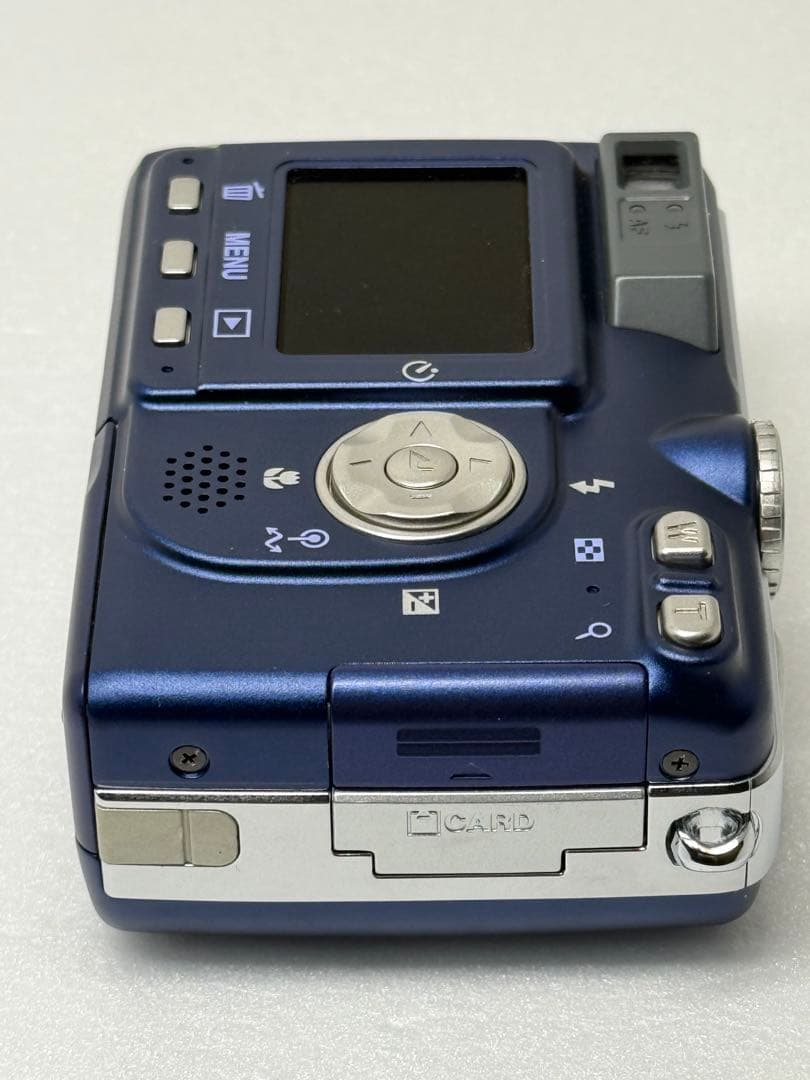 Nikon COOLPIX E5200 ブルー 動作確認済 コンパクトデジカメ