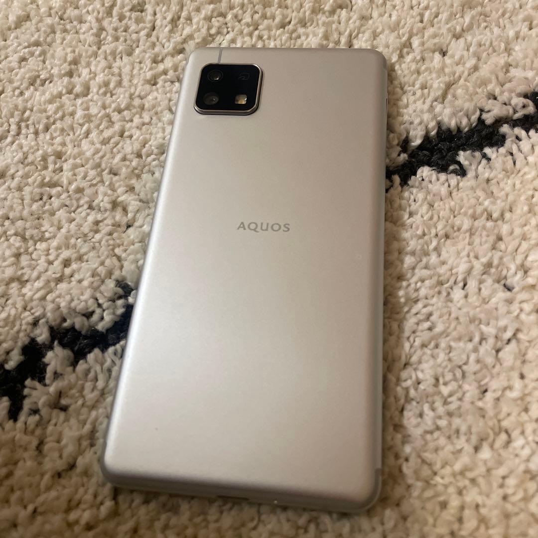 AQUOS sense4 basic 本体