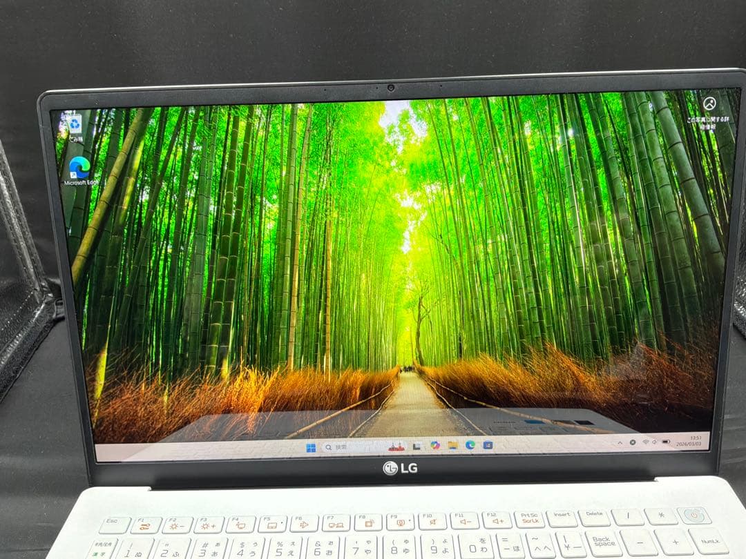 Windowsノート本体 LG gram 15Z90N-VR51J1 i5 8GB 256GB