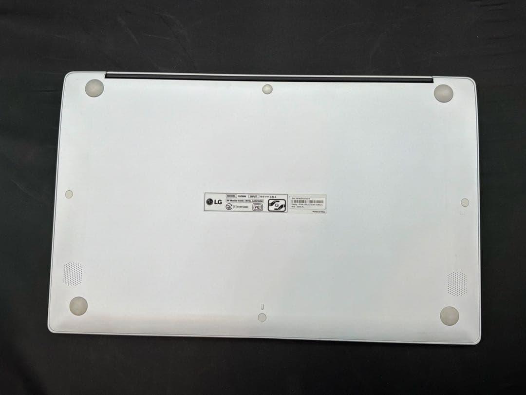 Windowsノート本体 LG gram 15Z90N-VR51J1 i5 8GB 256GB