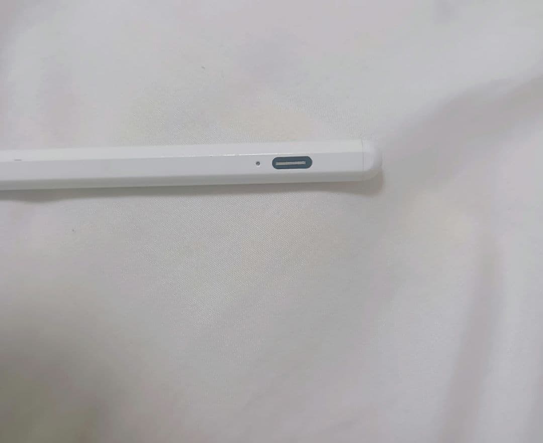 タイプCで充電しやすいApple Pencil（USB-C）ホワイト