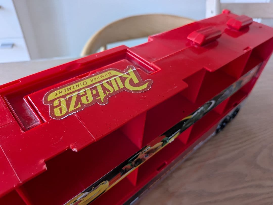 カーズ　マック　トミカ収納 特大トレーラーセット　ミニカーセット20台