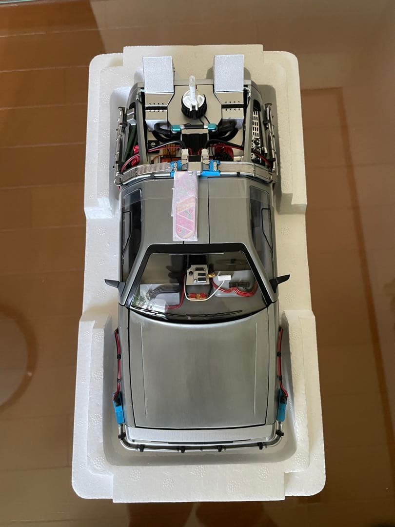 1/18 ホットウィール バックトゥーザフューチャー デロリアン未展示品