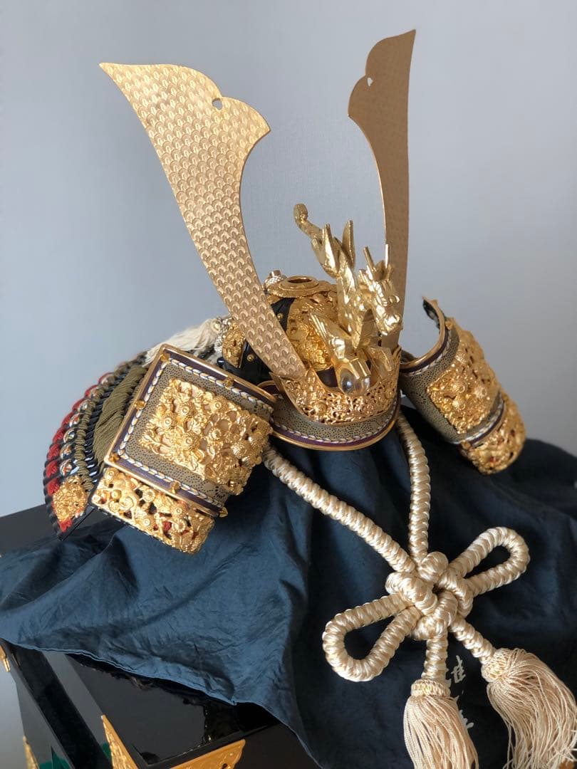 五月人形 正絹兜飾り 鈴甲子雄山作 こどもの日 端午の節句