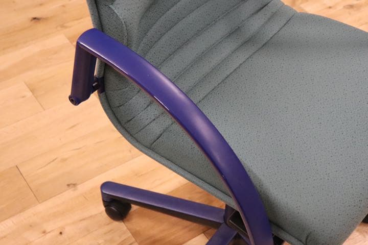 GMDKS293E○ giroflex / ジロフレックス 44 キャスターチェ