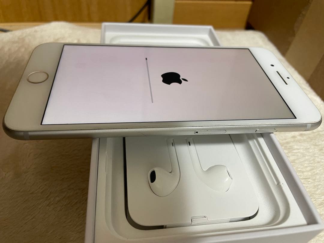 スマートフォン本体 iPhone8+ 256G