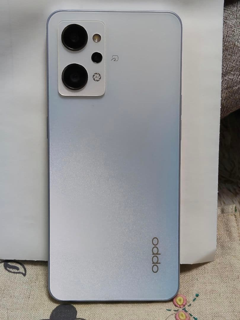 【美品】OPPO Reno7 A 　SIMフリー（CPH2353）