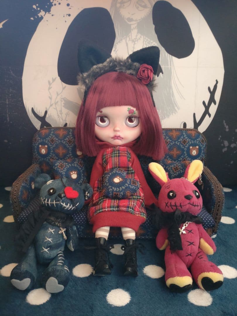 カスタムアイシードールボルドーローズフェイスアウトフィット付き