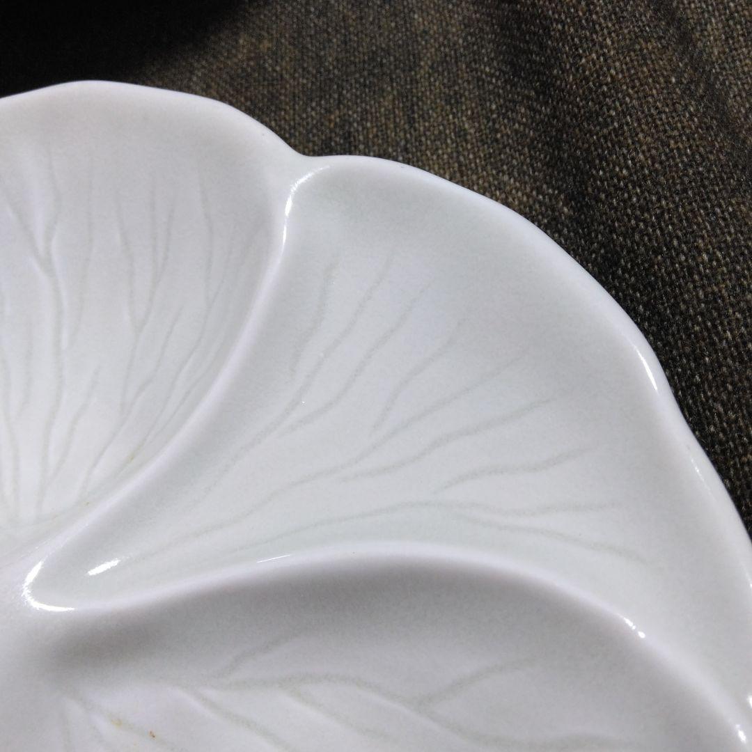 昭和レトロ 花びら型 3つに分かれた陶器皿10枚セット