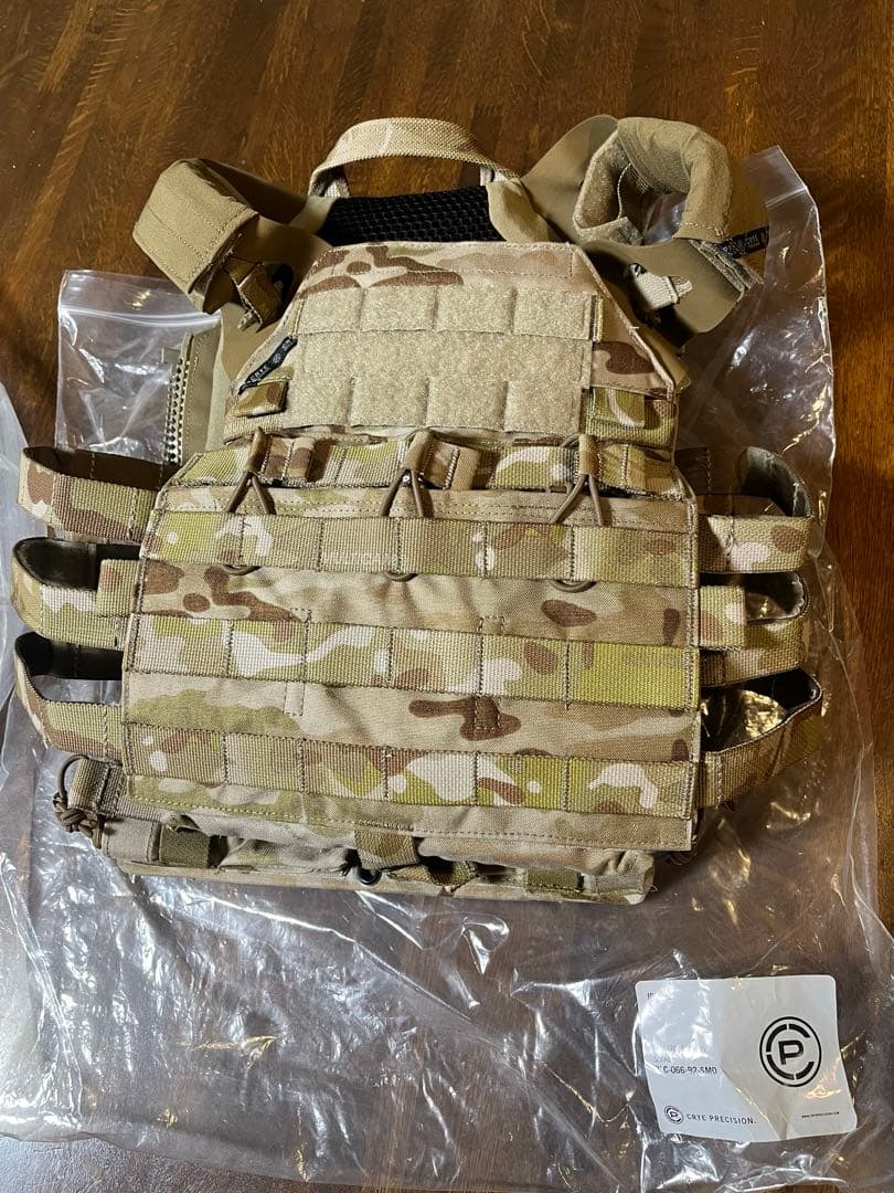 実物JPC2.0 S マルチカム アリッド プレートキャリア バックパック付き