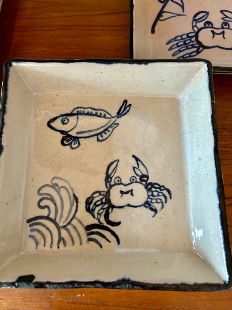 カニと魚の手描き陶器皿6枚セット