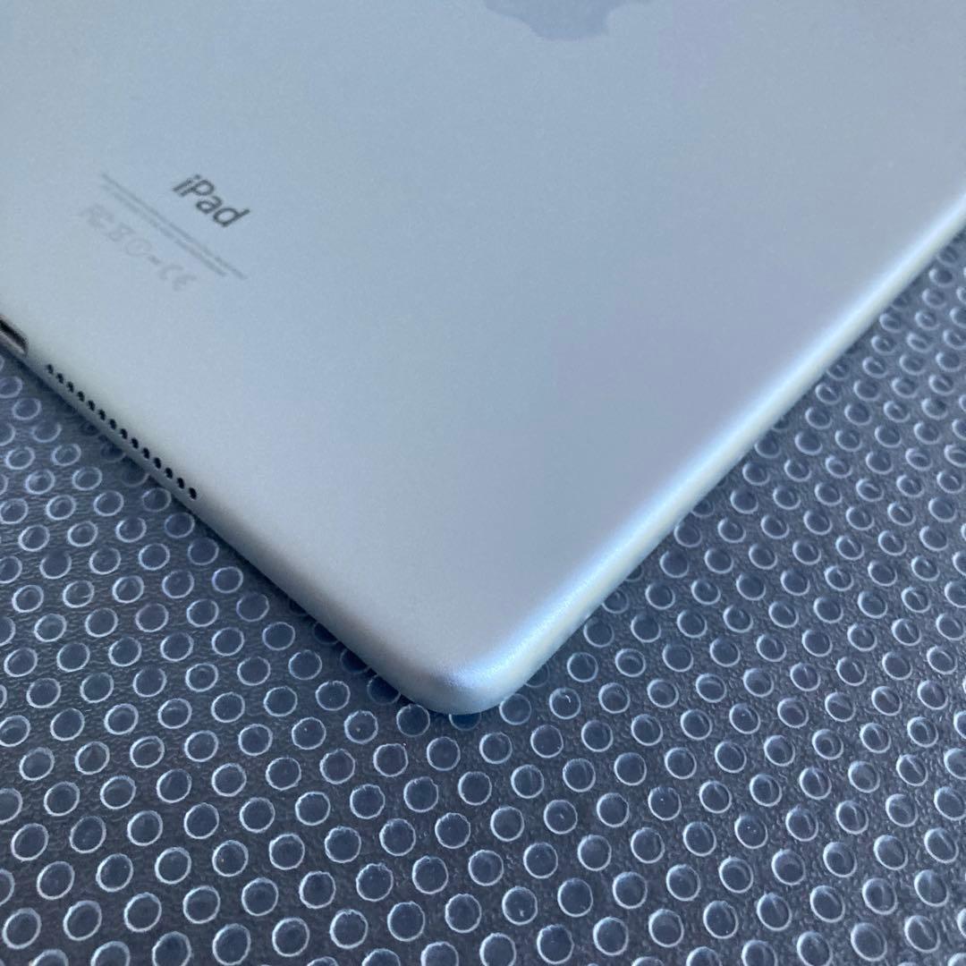 3933【早い者勝ち】美品☆電池最良好☆iPadAir2第2世代16GB au☆
