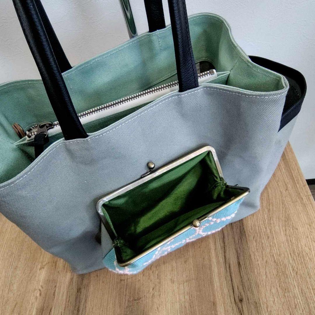 ぷ*ぃ様 ミナペルホネン/tambourineタンバリンブルー/がま口仕切り付き