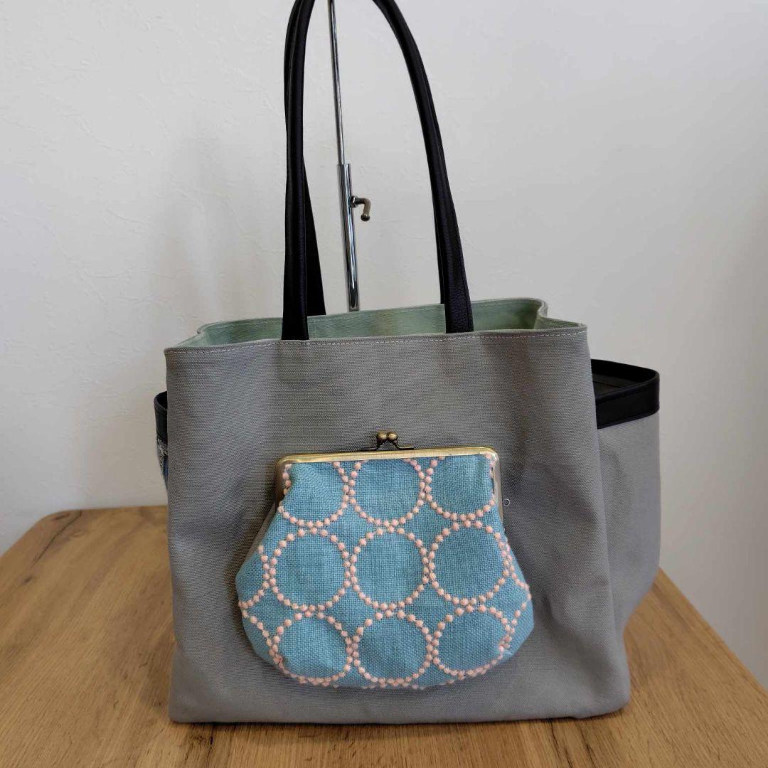 ぷ*ぃ様 ミナペルホネン/tambourineタンバリンブルー/がま口仕切り付き