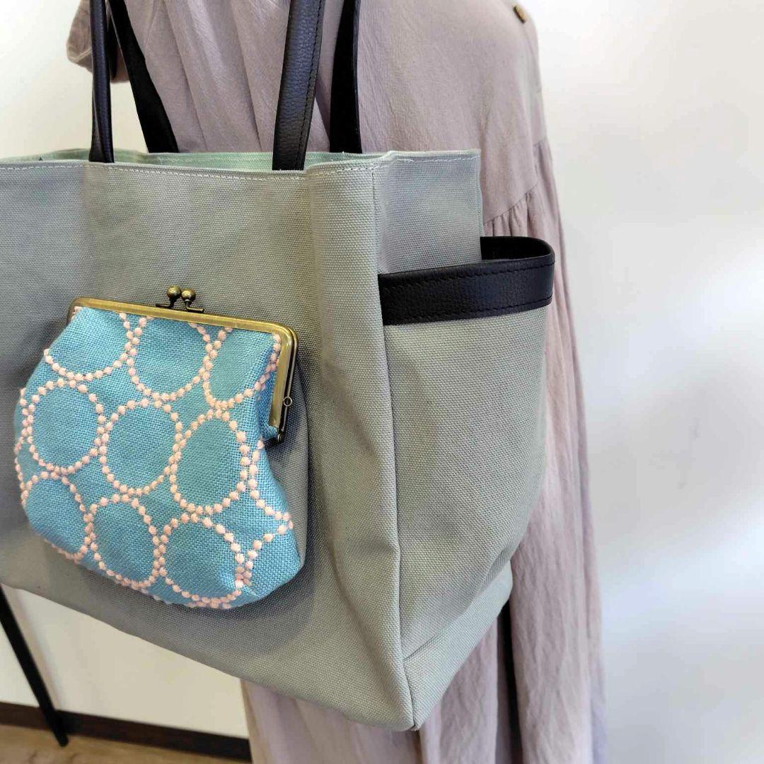 ぷ*ぃ様 ミナペルホネン/tambourineタンバリンブルー/がま口仕切り付き