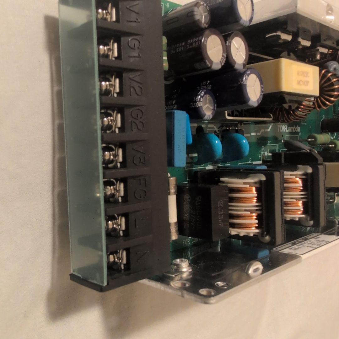 美品 ＴＤＫラムダ 電源 JWT75-5FF