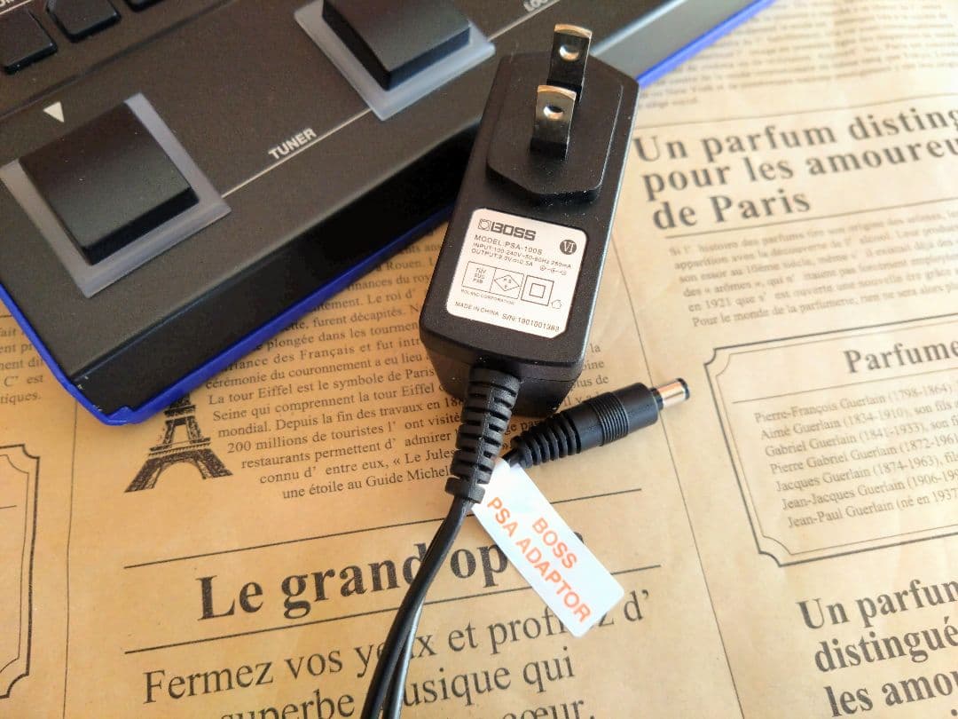 【美品】BOSS GT-1 ギターマルチエフェクター アダプター教科書セット