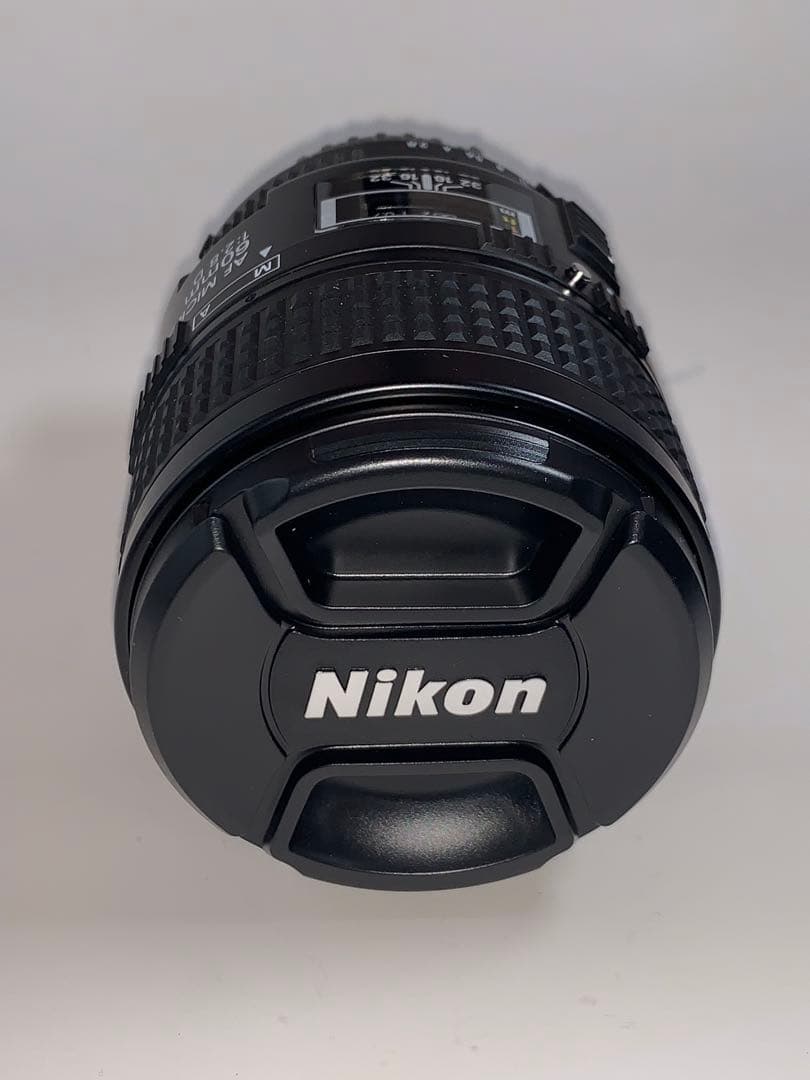 新品、ニコン AF MICRO 60mm f/2.8 D マクロレンズ