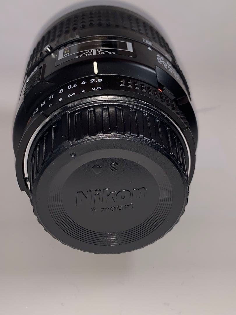 新品、ニコン AF MICRO 60mm f/2.8 D マクロレンズ