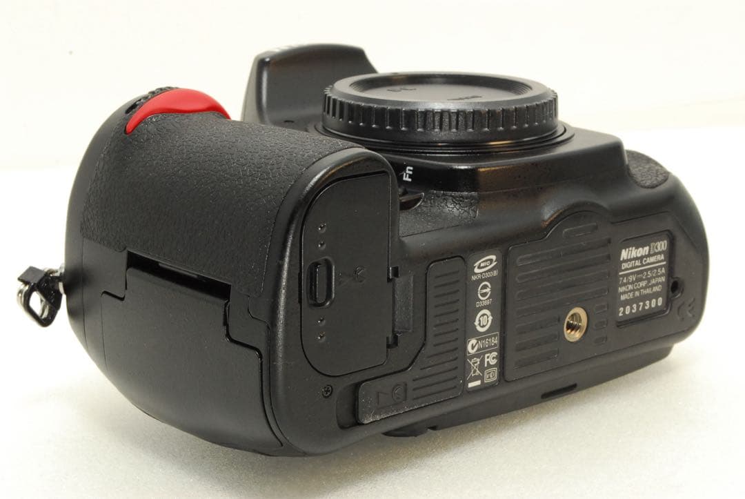 Nikon D300 ❤️レンズセット 高速連写 ニコン 一眼レフ カメラ