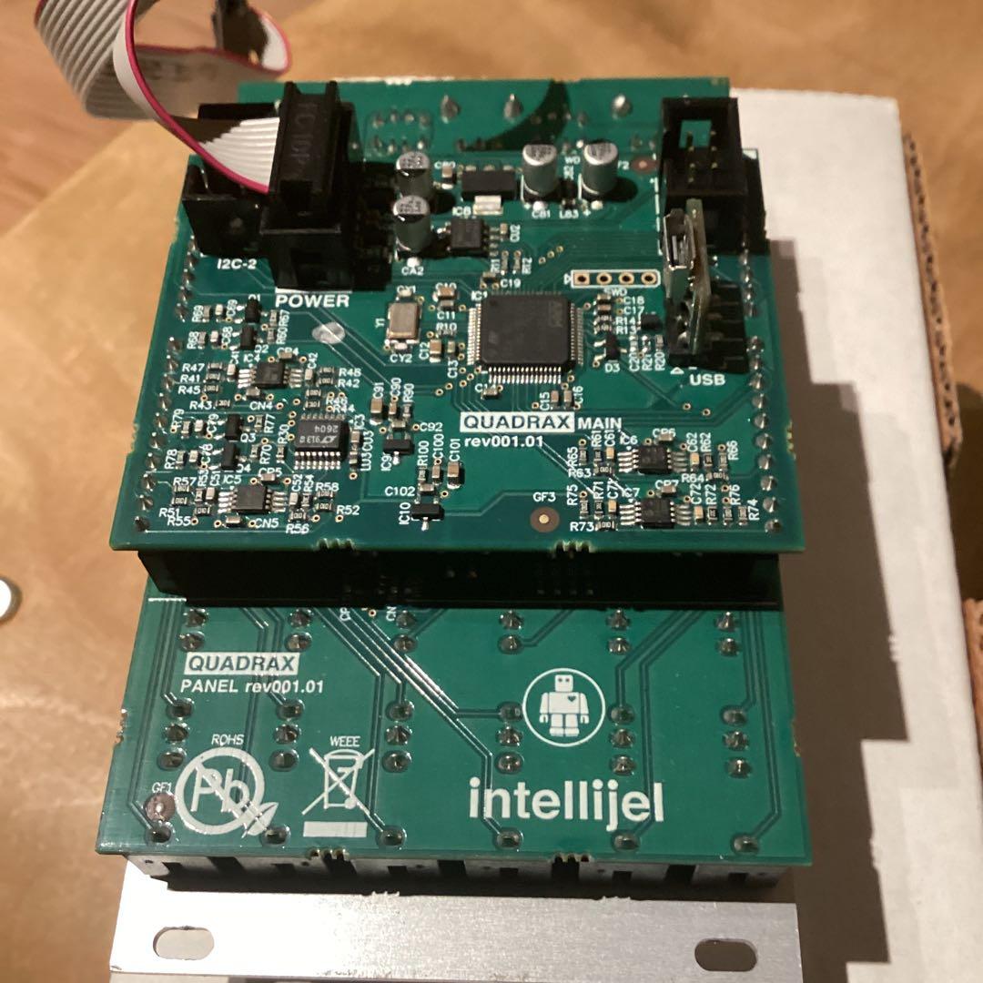 Intellijel Quadrax モジュラーシンセサイザー