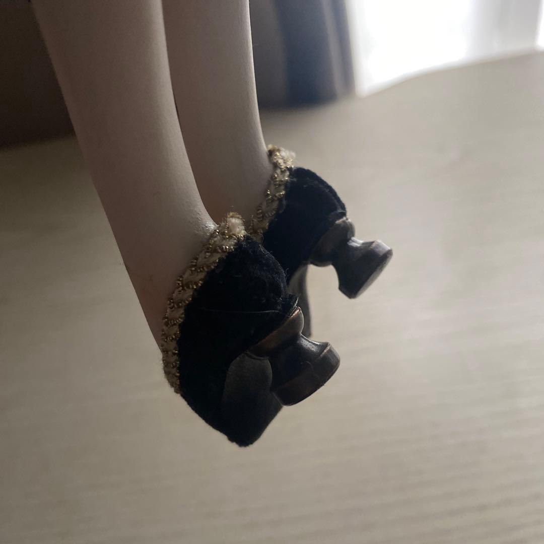 ハンドメイドドール