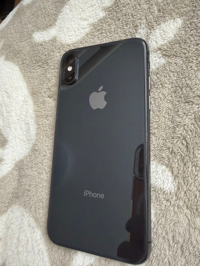 Apple iPhone XS 64GB スペースグレー
