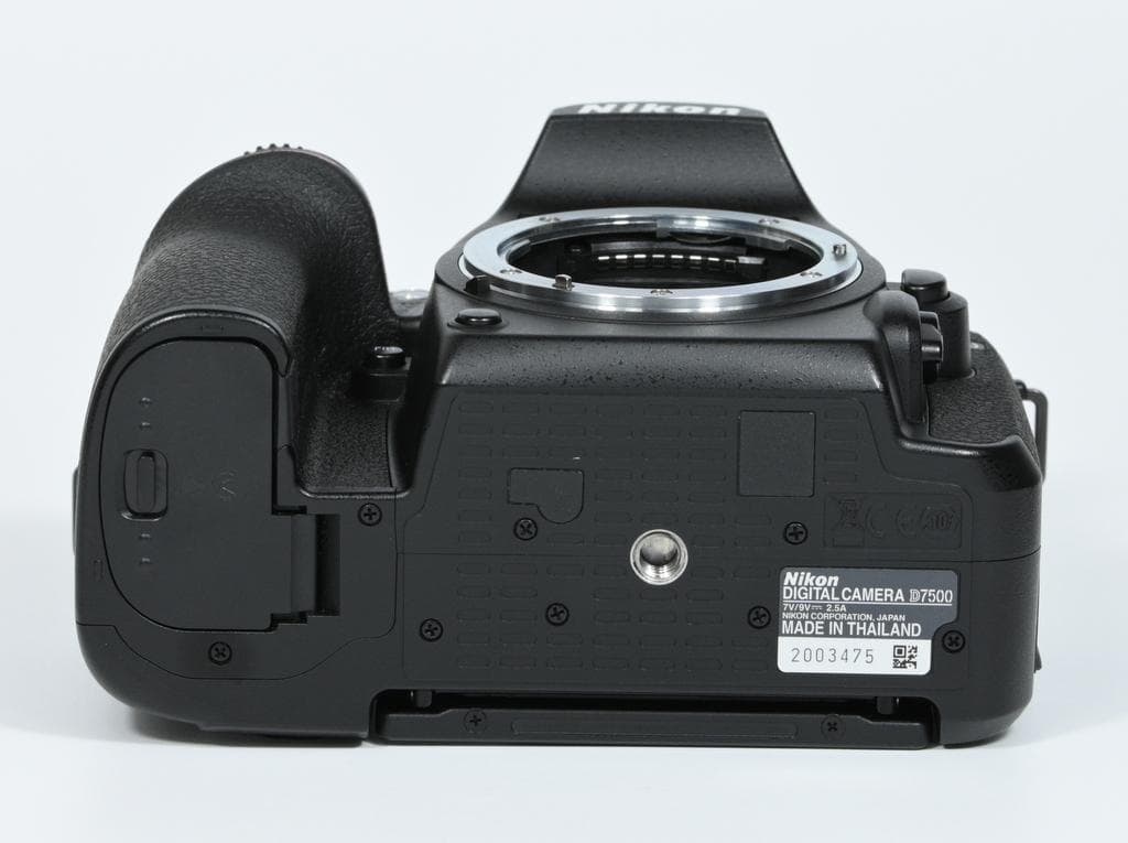 【美品】 ニコン　Nikon D7500 ボディ