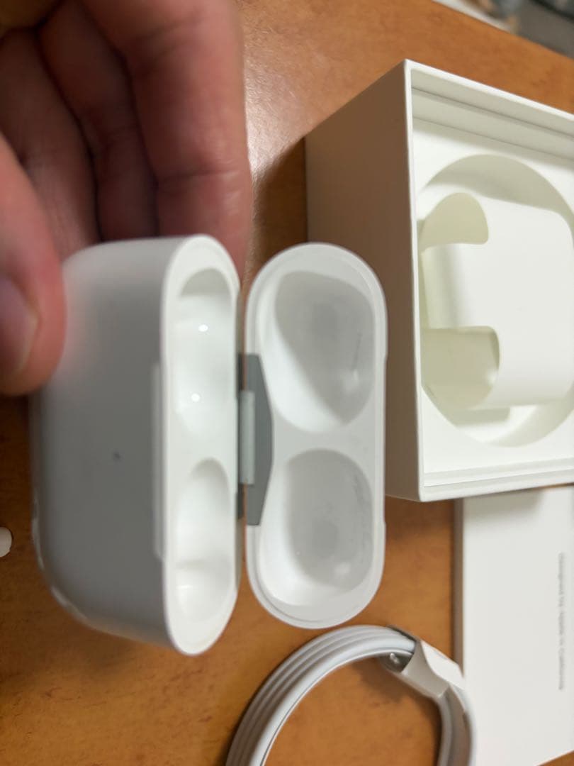 AirPods Pro第2世代 Lightning 動作確認済