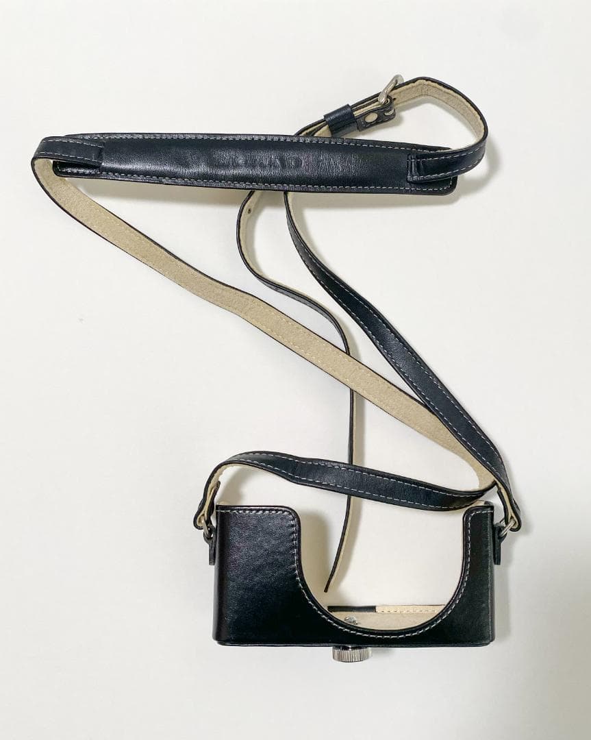 OLYMPUS デジタルカメラ XZ-1ホワイト